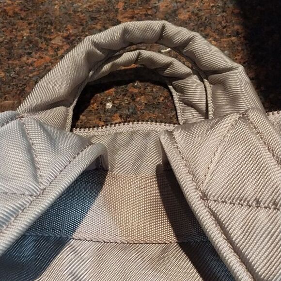 LULU LEMON Gray Backpack with Dual Handles For Toting AROUND TOWN..NEW CONDITION - Picture 9 of 11